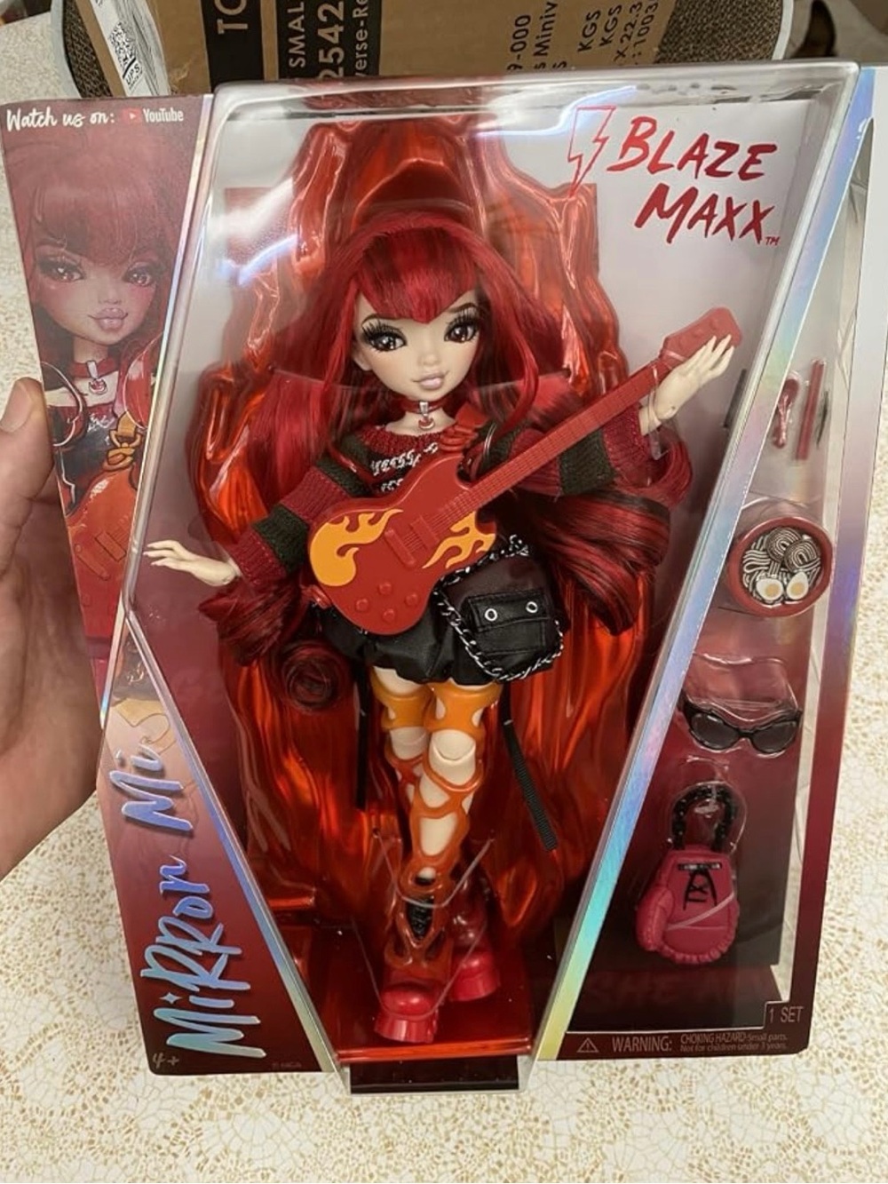 Mirror me doll Red Rocker Doll with Guitar - NiRromi